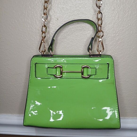 STEVE MADDEN Mini Crossbody Bag Neon Green Shiny Faux Leather Gold Hdwr - Picture 1 of 12